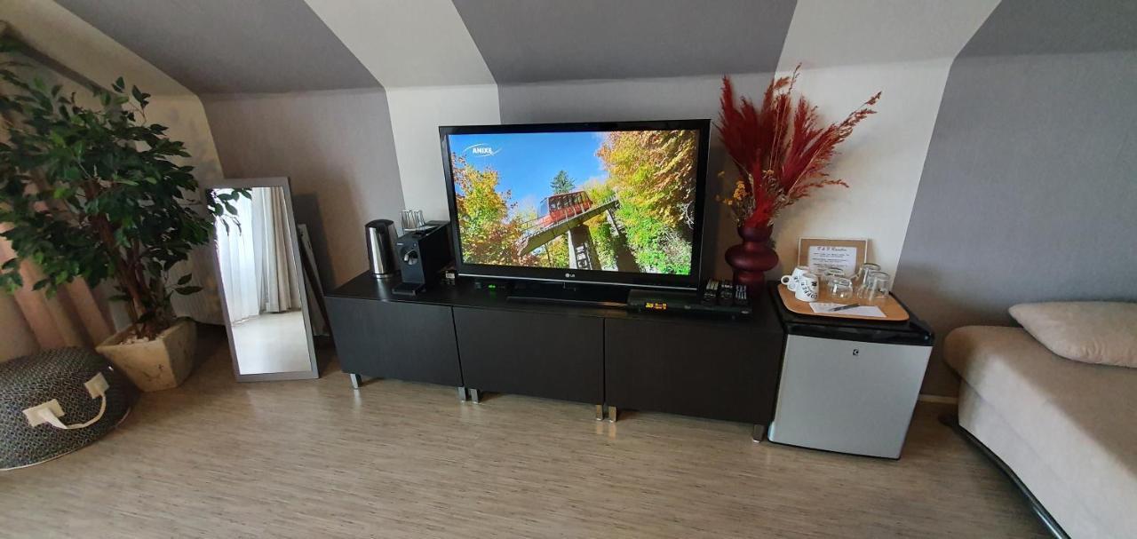 Bed & Breakfast Ravelin Rees Bagian luar foto